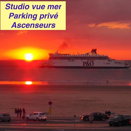 Au Rythme Des Ferrys Appartement Calais Buitenkant foto