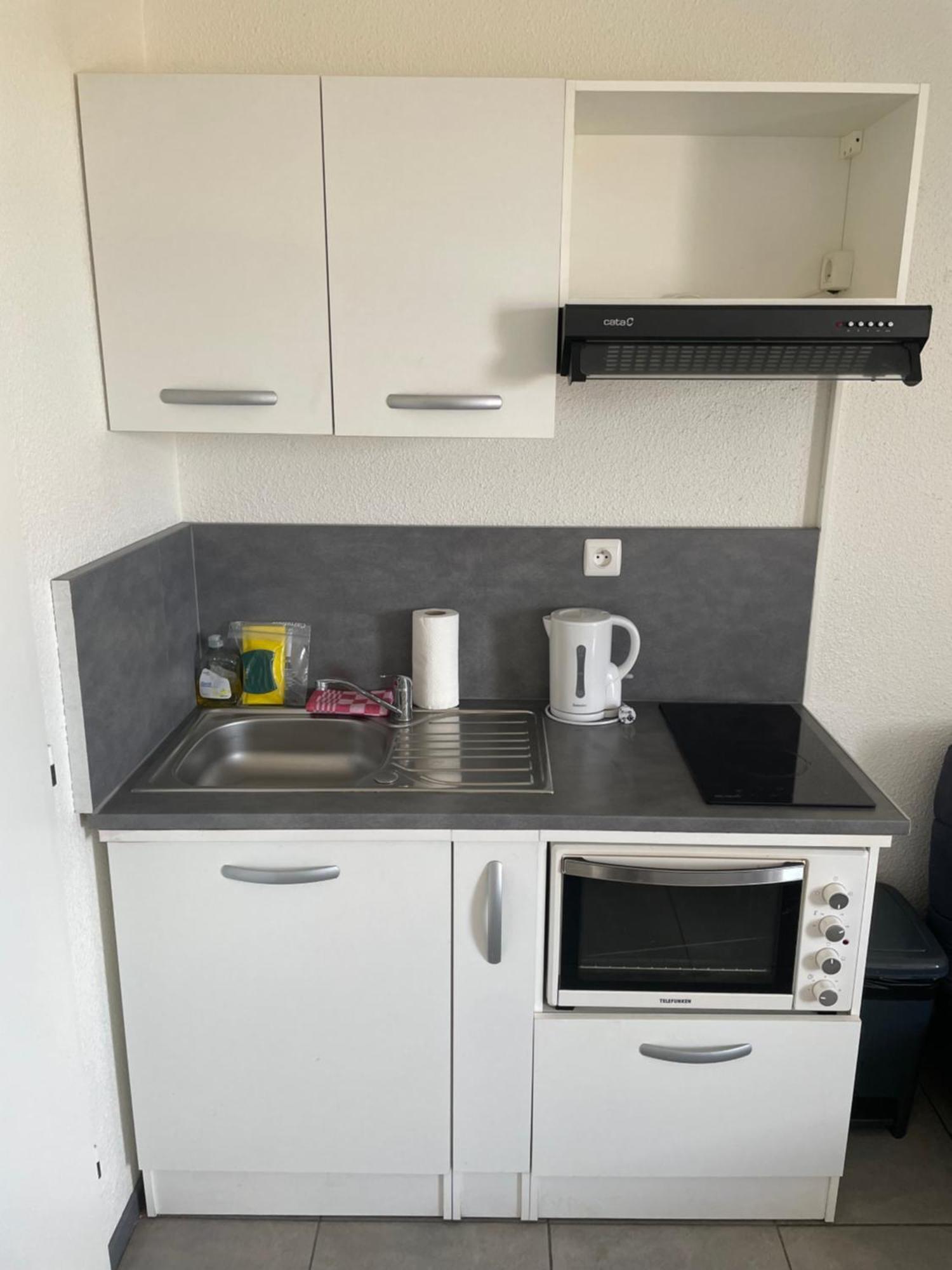 Au Rythme Des Ferrys Appartement Calais Buitenkant foto
