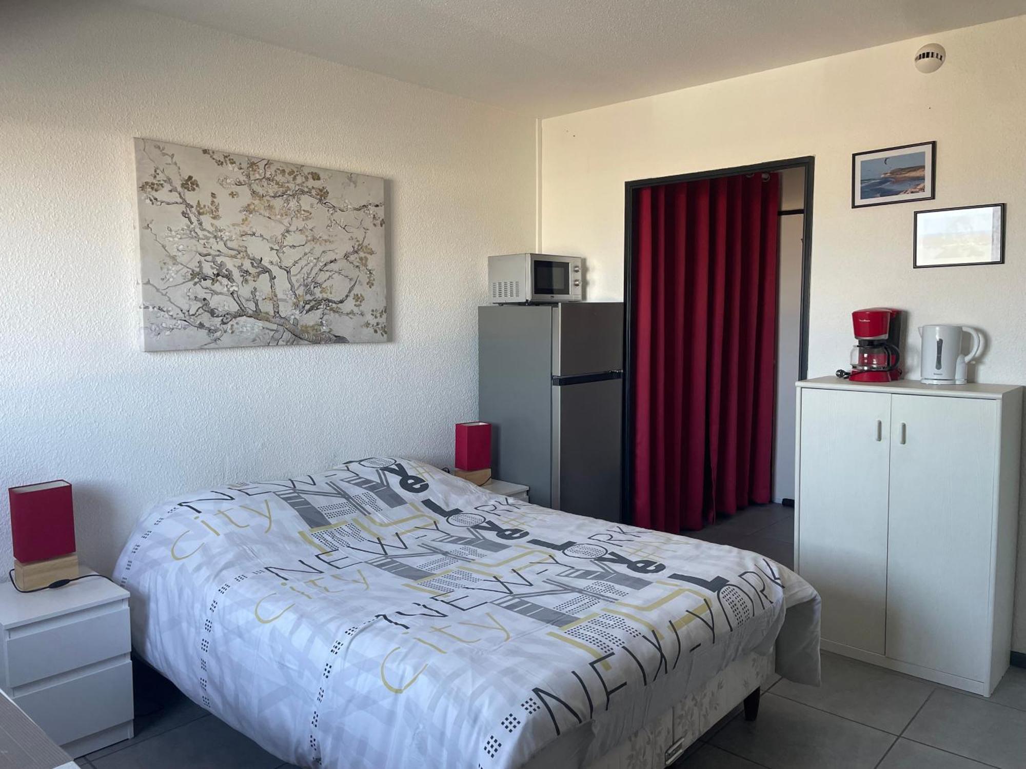 Au Rythme Des Ferrys Appartement Calais Buitenkant foto